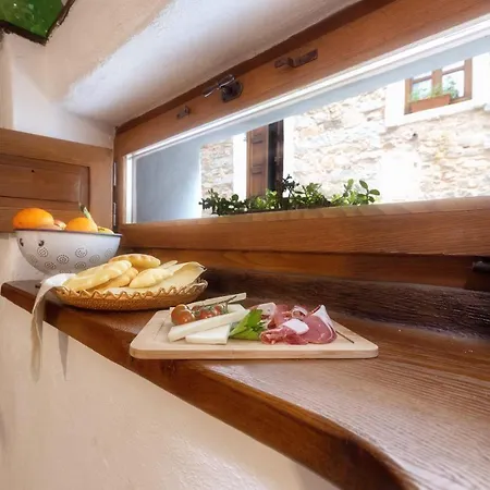 住宿加早餐酒店 Casa Masini Authentic Barbagia Boutique 丰尼